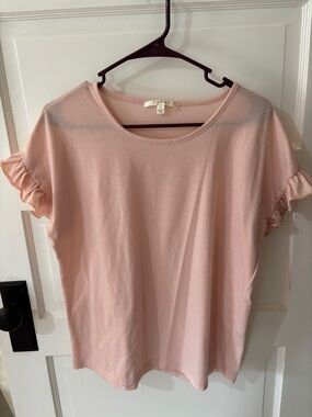 Cyrus Light Pink Ruffle Sleeve Short-Sleeve Tee